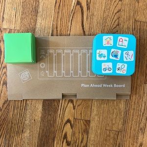 Lovevery The Examiner (52-54 months) plan ahead board